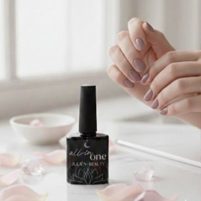 All-in-One UV Gellack – cremiges Warm Nude